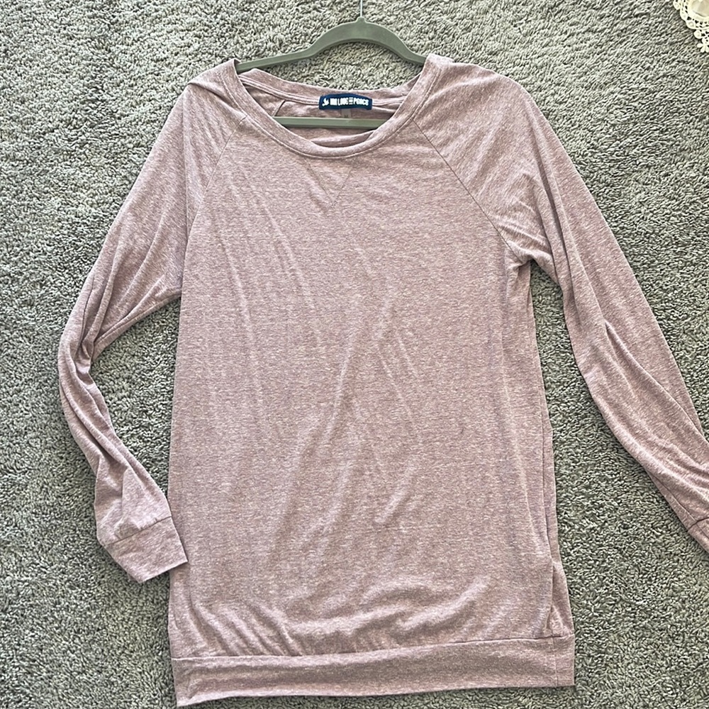 Maternity ink love and peace long sleeve top size medium